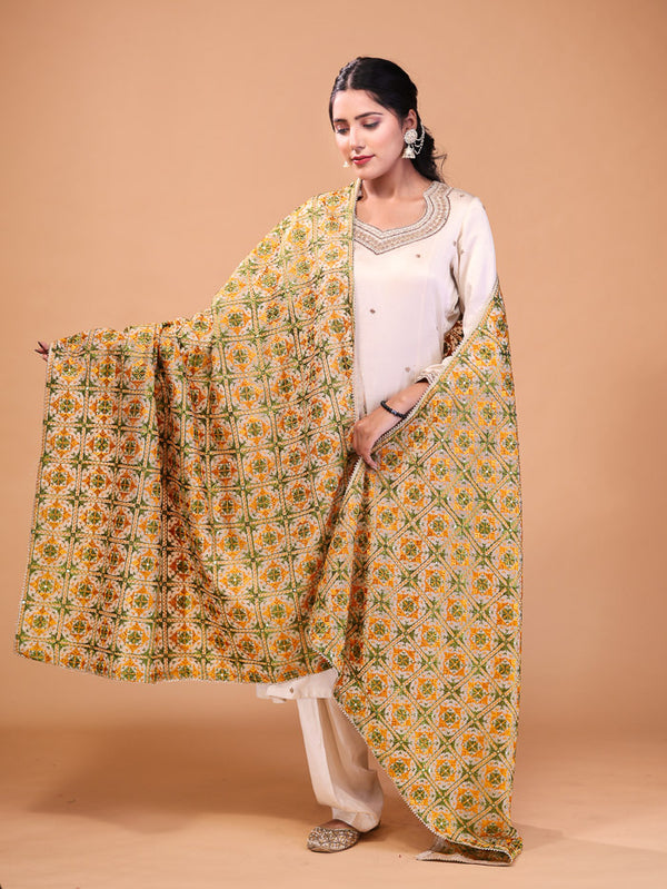 Small Leaf Phulkari Dupatta Green