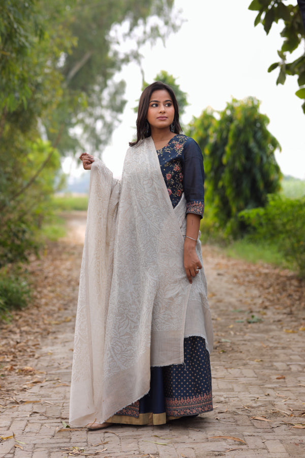 Leaf Zari Reversible Shawl White